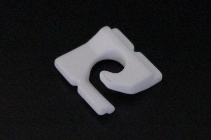 L59-A Simple Hook Ceramic Yarn Guide